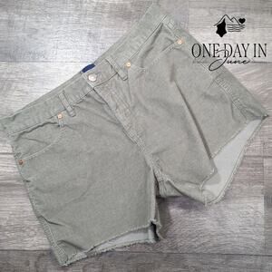 Gap Corduroy Shorts Size 10